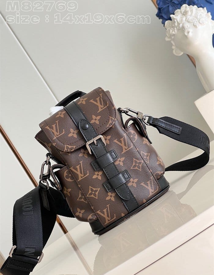 LOUIS VUITTON 루이비통 나노 크리스토퍼 크로스백 M82769