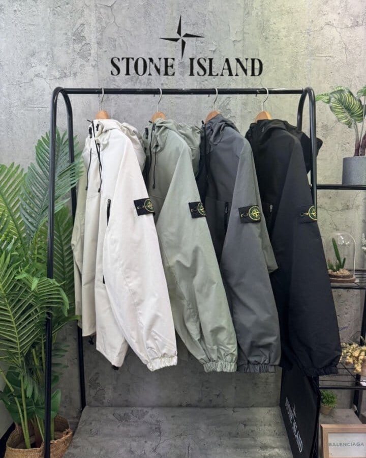 STONE ISLAND 스톤아일랜드 코어 빅포켓 후드 바람막이