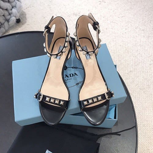 PRADA 프라다 샌들 봄신상