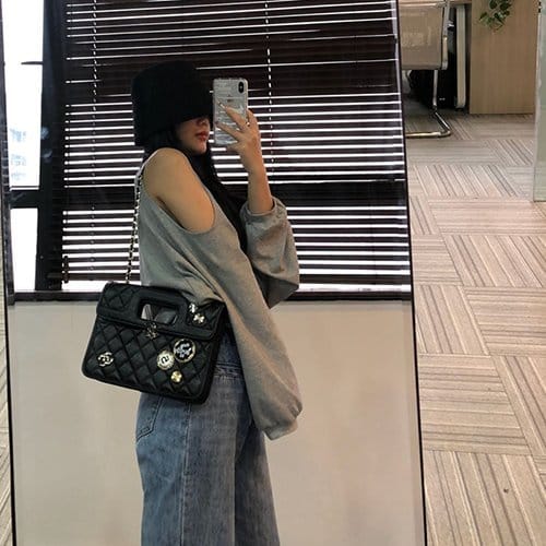 CHANEL 샤넬 토트&숄더백 AS30010