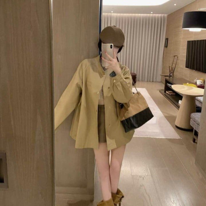 MIUMIU 미우미우 블루체크 트렌치 코트