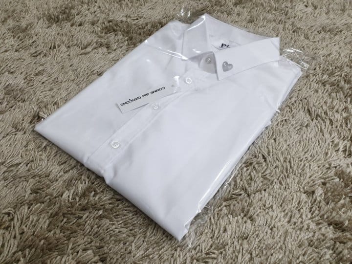 COMME DES GARCONS 꼼데가르송 클래식 하프 셔츠