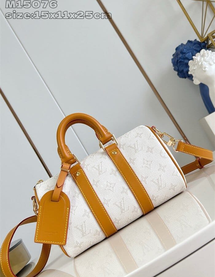 LOUIS VUITTON 루이비통 키폴 반둘리에 25 M15076