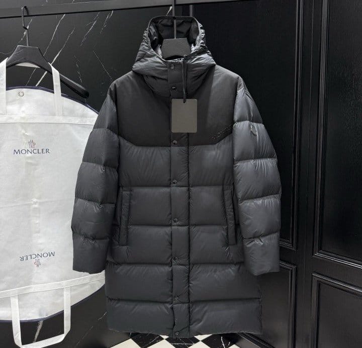 MONCLER 몽클레어 배색 다운 롱패딩