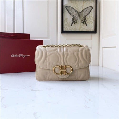 FERRAGAMO 페레가모 플랩 체인백 21H168-1 2020/신상
