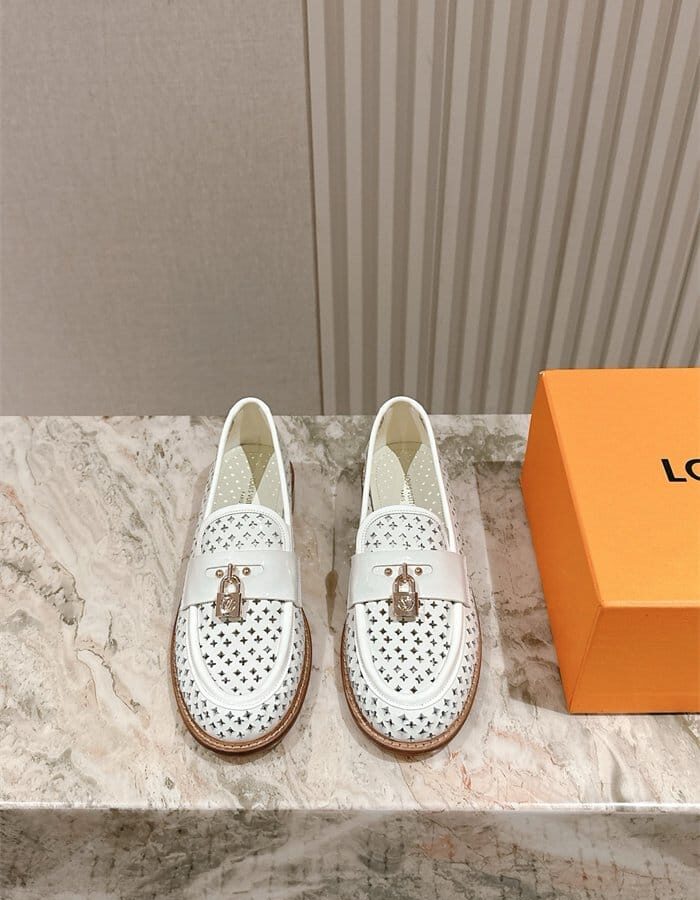 LOUIS VUITTON 루이비통 여성용 로퍼 L73226 2COLOR