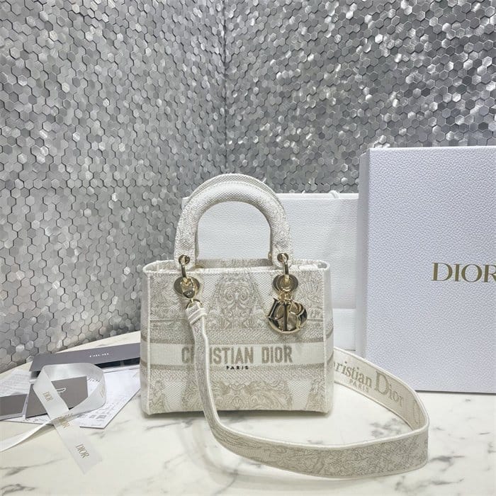 DIOR 디올 레이디 M0565
