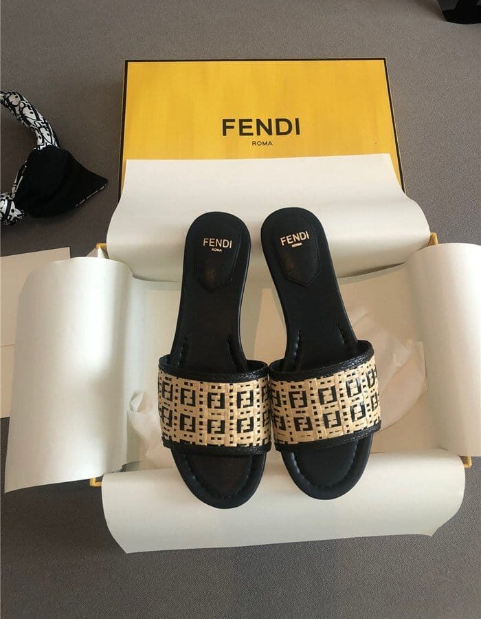 FENDI 펜디 여성용 슬리퍼 F47088