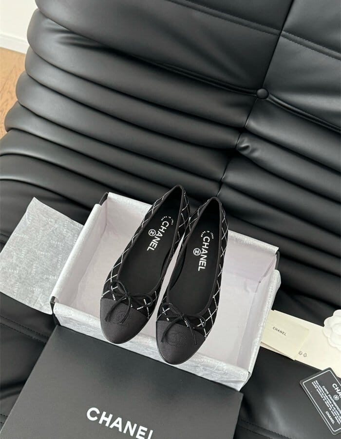 CHANEL 샤넬 여성용 단화 C46945-1 2024/신상 2COLOR