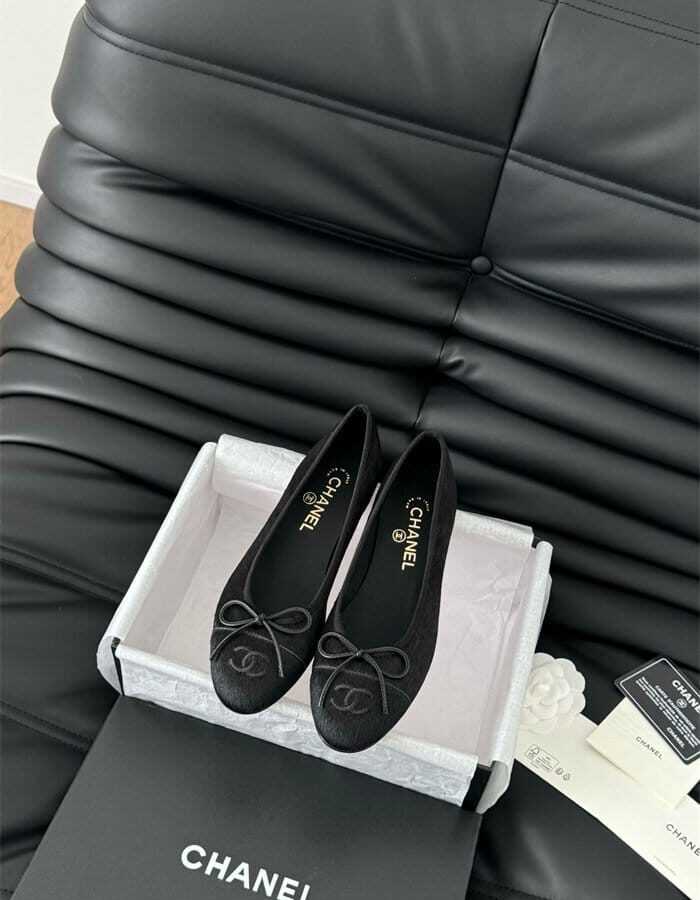 CHANEL 샤넬 여성용 단화 C45945-2 2024/신상 2COLOR