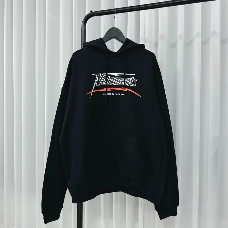 VETEMENTS 베트멍 하이스피드 그래픽 로고 후디