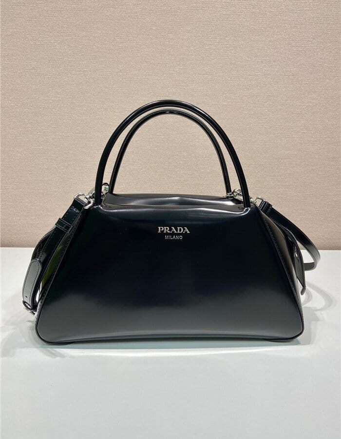 PRADA 프라다 미디엄 브러쉬드 가죽 핸드백 1BA365