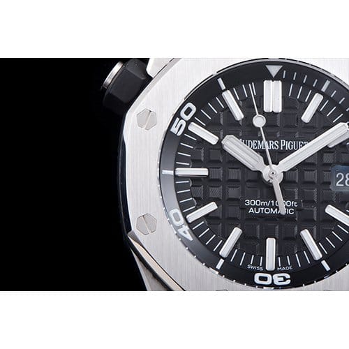 AUDEMARS PIGUET 오데마피게 로얄오크 오프쇼어 15703ST.OO.A002CA.01-3