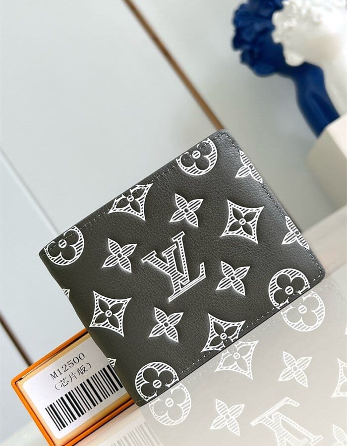 LOUIS VUITTON 루이비통 멀티플 반지갑 M12520 2024/신상