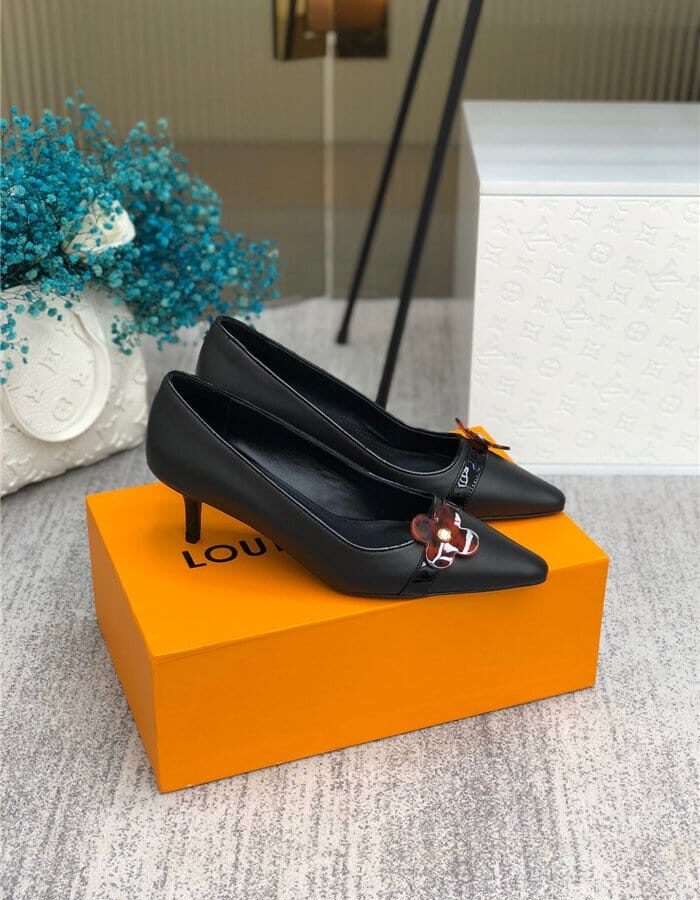 LOUIS VUITTON 루이비통 여성용 힐 (굽높이5.5CM) L16012