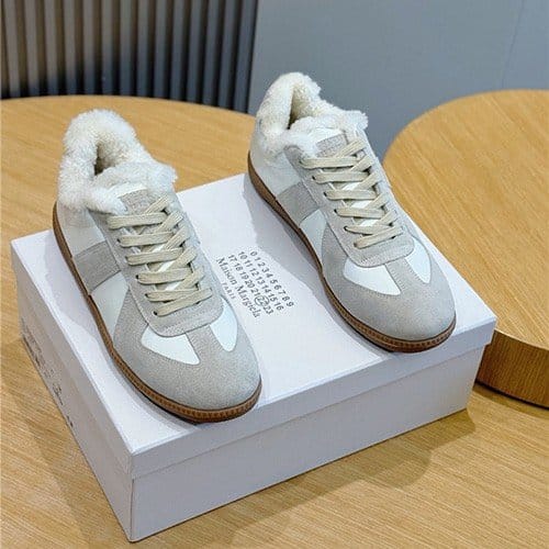 MAISON MARGIELA 메종마르지엘라 남여공용 스니커즈 M19073 2COLOR