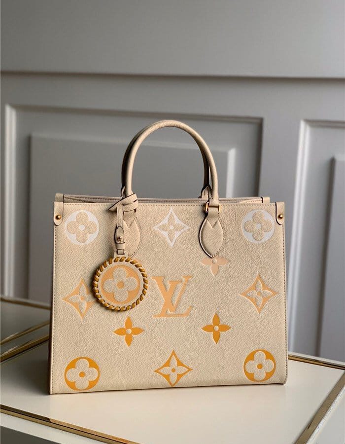 LOUIS VUITTON 루이비통 온더고 크림/사프란 MM M45717
