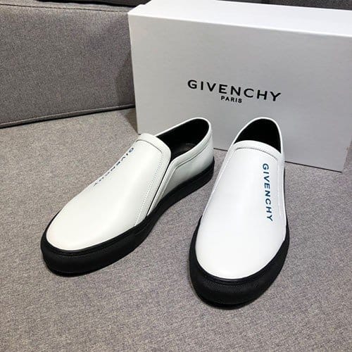 GIVENCHY 지방시 남성용 슬립온 봄신상