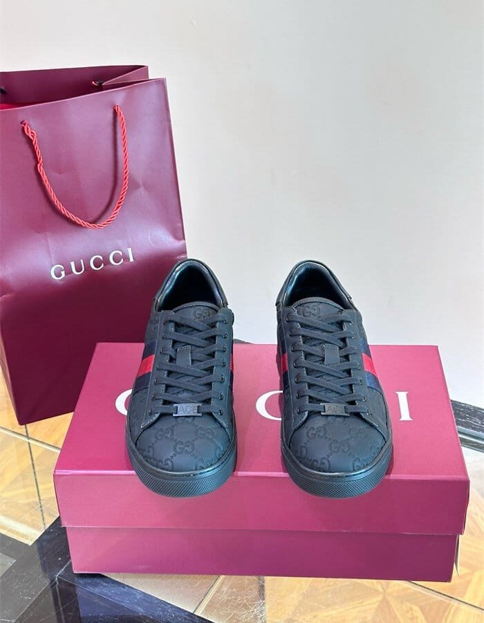 GUCCI 구찌 남여공용 스니커즈 G89725-1 2024/신상