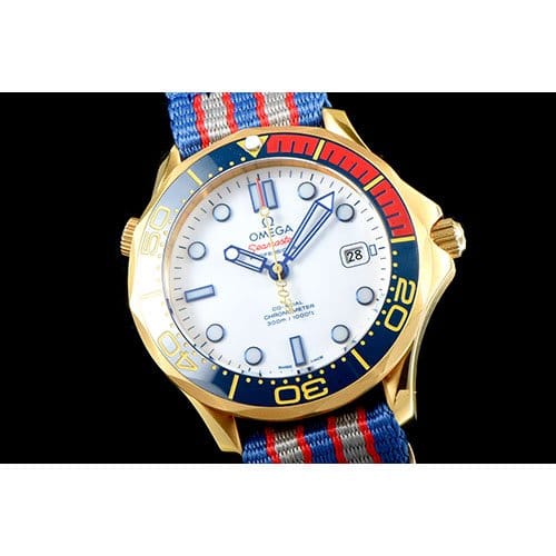 OMEGA 오메가 씨마스터 300m 007에디션 212.62.41.20.04.001