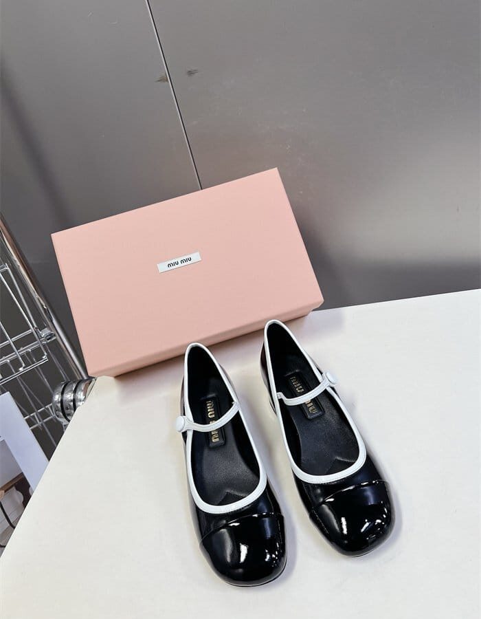 MIUMIU 미우미우 여성용 구두 (굽높이3.5CM) M34011-2 2024/신상 2COLOR