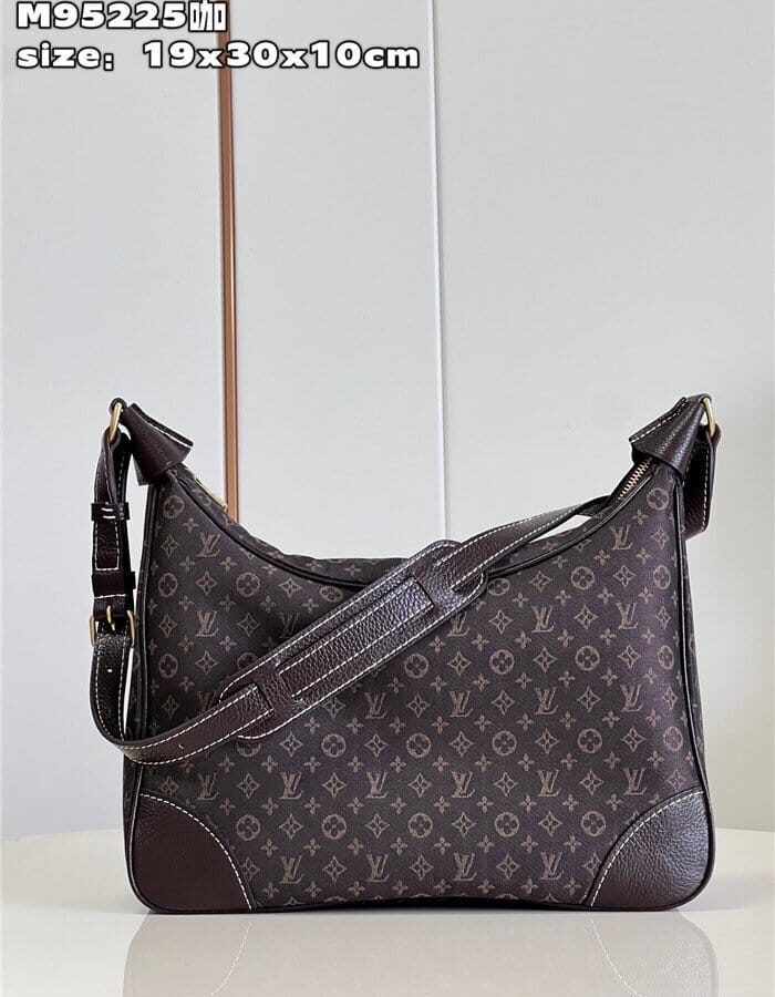 LOUIS VUITTON 루이비통 셀렉션 볼로뉴 30 숄더백 M95225