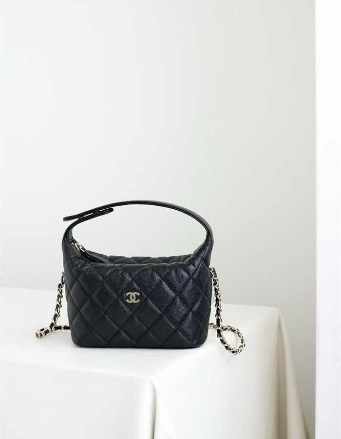 CHANEL 샤넬 크루즈 미니 체인 호보백 AP4386