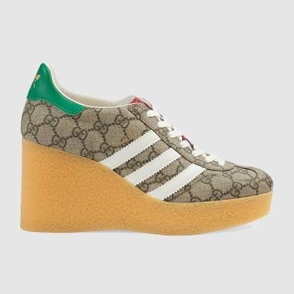 GUCCI 구찌 여성용 스니커즈 구찌 x 아디다스 웨지 가젤 스니커즈 725655