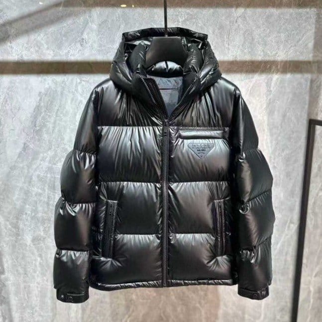 PRADA 프라다 삼각로고 패딩