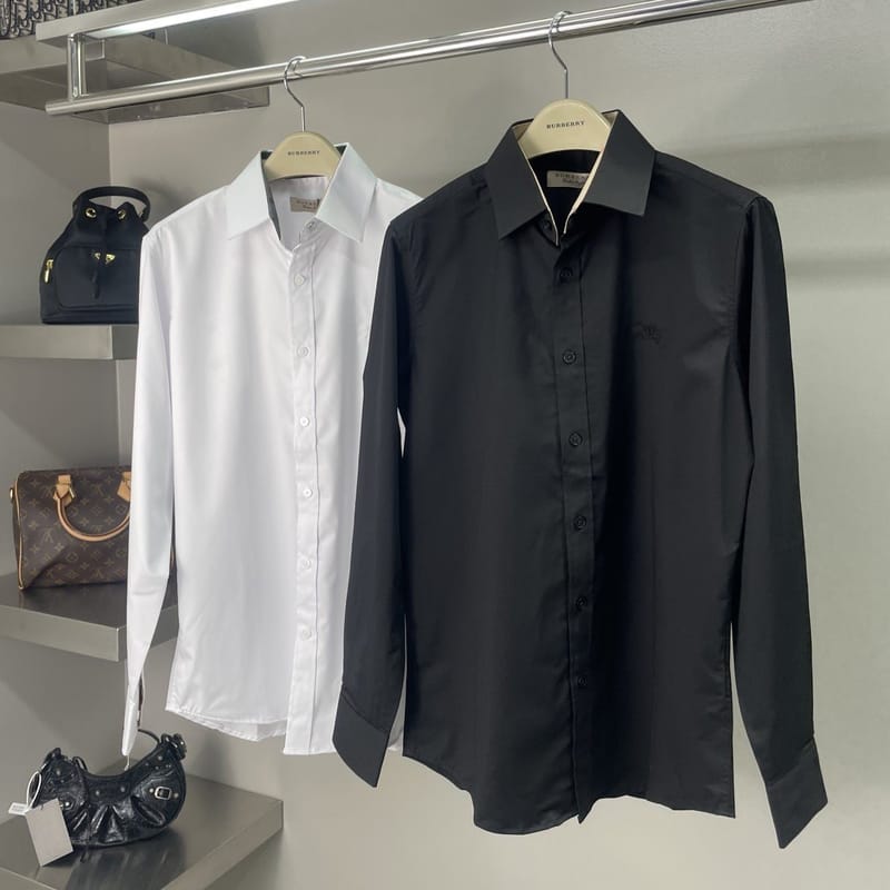 ●1월 판매 15위● BURBERRY 버버리 체크기사 자수 셔츠