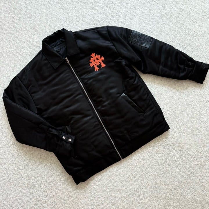 CHROME HEARTS 크롬하츠 트리플 로고 나일론 푸퍼 패딩