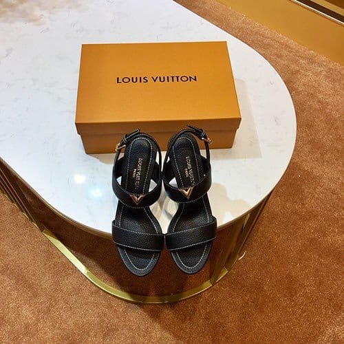 LOUIS VUITTON 루이비통 샌들 봄신상