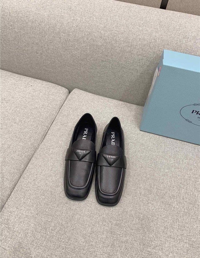 PRADA 프라다 여성용 로퍼 P20550 2COLOR