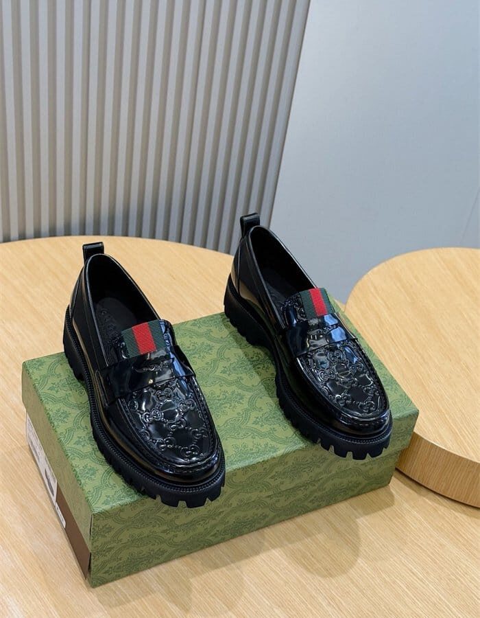 GUCCI 구찌 남성용 로퍼 G45439-2