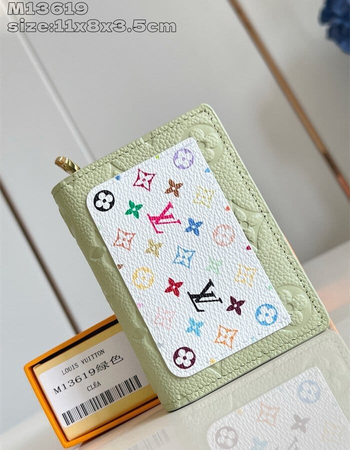 LOUIS VUITTON 루이비통 클레아 반지갑 M13619