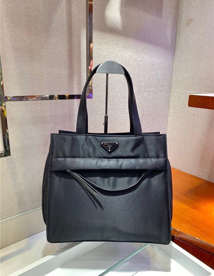 PRADA 프라다 나일론 토트백 P12501