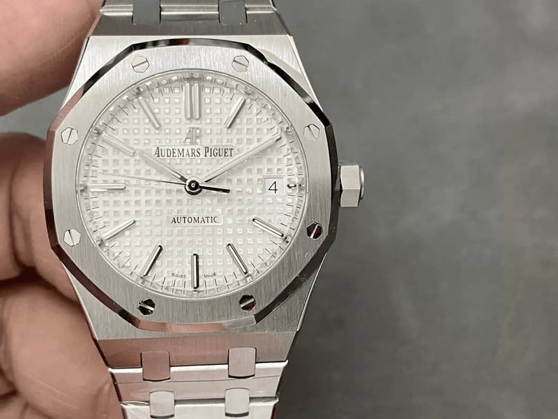 AUDEMARS PIGUET 오데마피게 로얄오크 흰판 37mm 15450