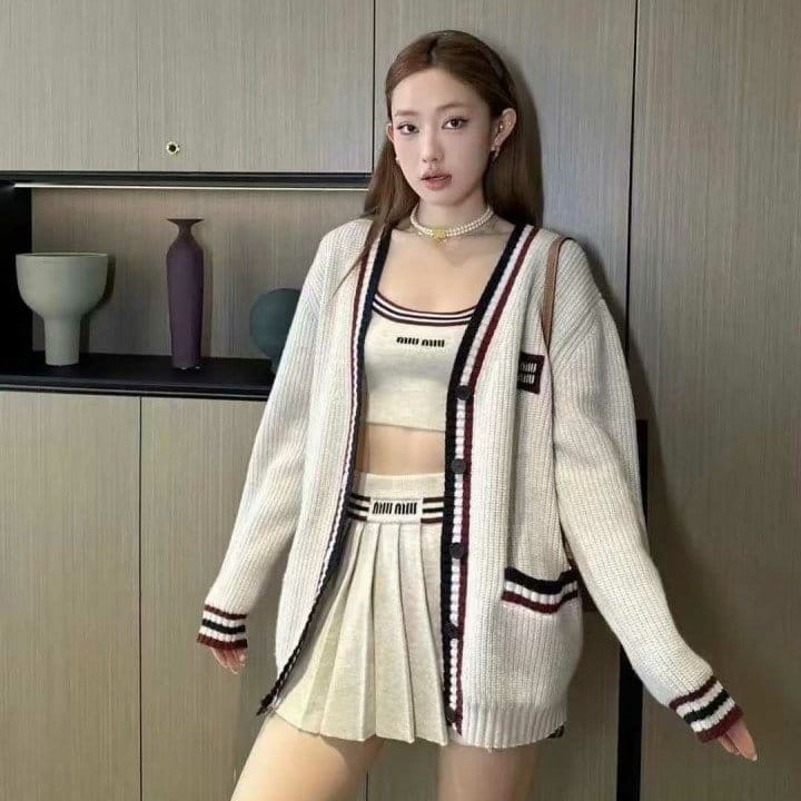 MIUMIU 미우미우 프레피 니트 가디건