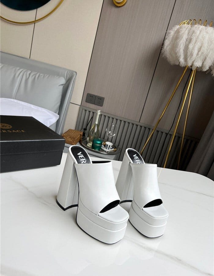 VERSACE 베르사체 여성용 샌들 (굽높이15.5CM) V28088