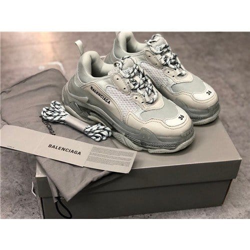 BALENCIAGA 발렌시아가 트리플S 1.0 스니커즈신상