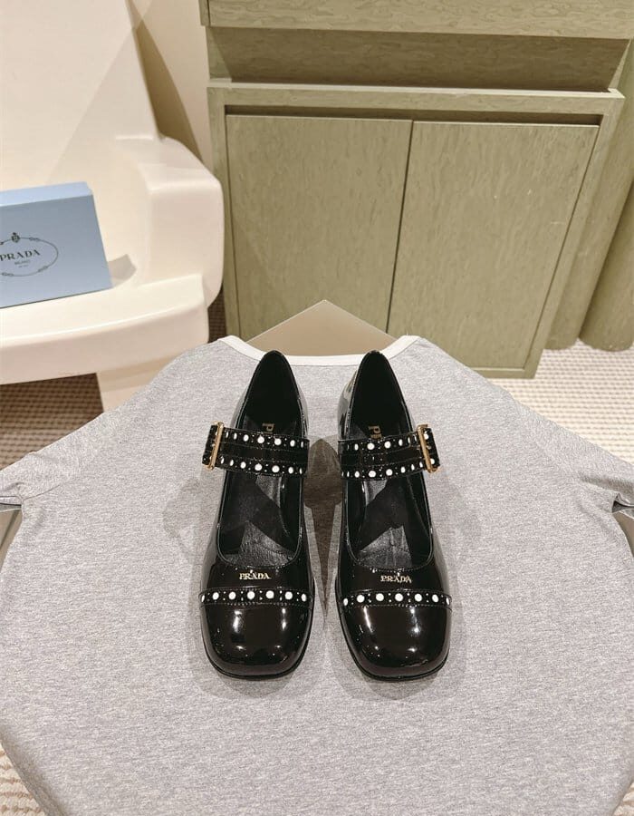 PRADA 프라다 여성용 구두 (굽높이3.5CM) P65353-2 2024/신상 2COLOR