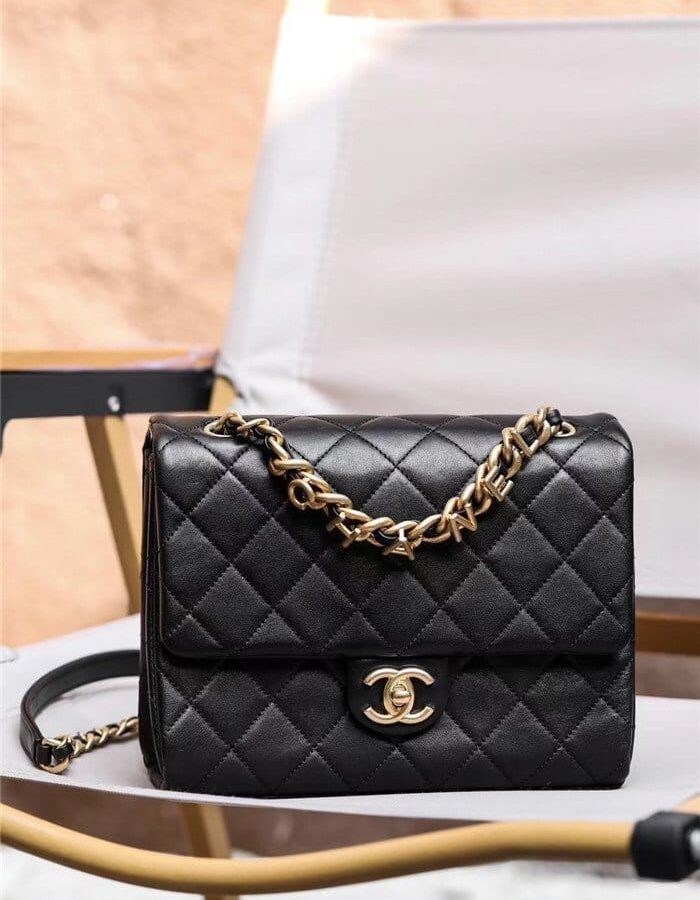 CHANEL 샤넬 플랩백 AS3399