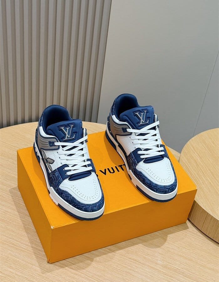 LOUIS VUITTON 루이비통 남성용 스니커즈 L96760-1 2024/신상 2COLOR