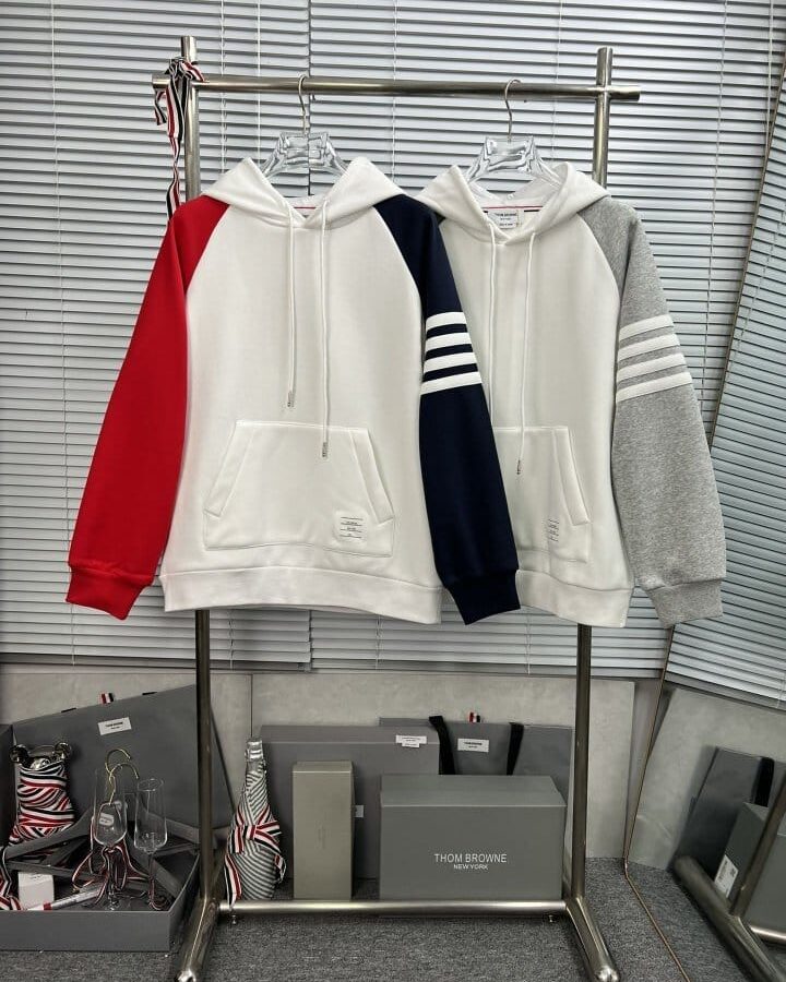 THOM BROWNE 톰브라운 믹스 컬러 사선완장 후드