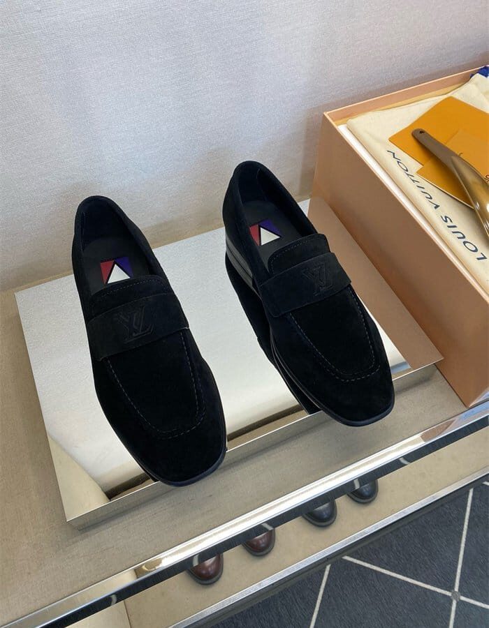 LOUIS VUITTON 루이비통 남성용 로퍼 L93268-1 2024/신상 2COLOR