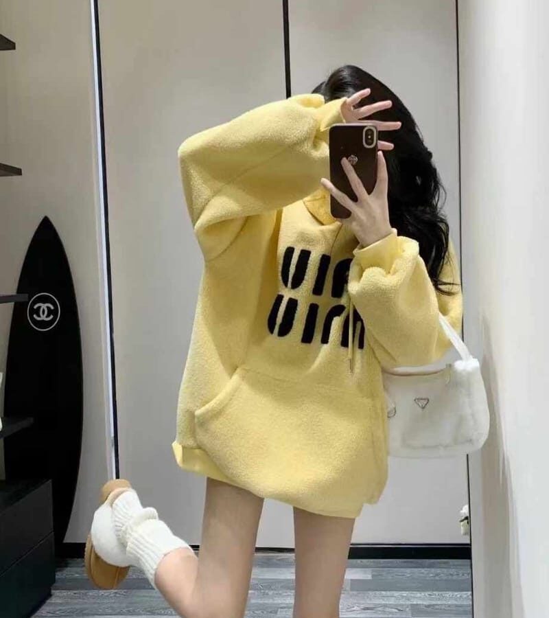 MIUMIU 미우미우 뽀글이 오버 기모후디 오버사이즈핏