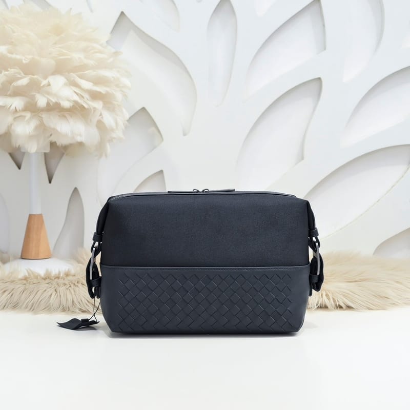 BOTTEGA VENETA 보테가베네타 인트레치아토 크로스백