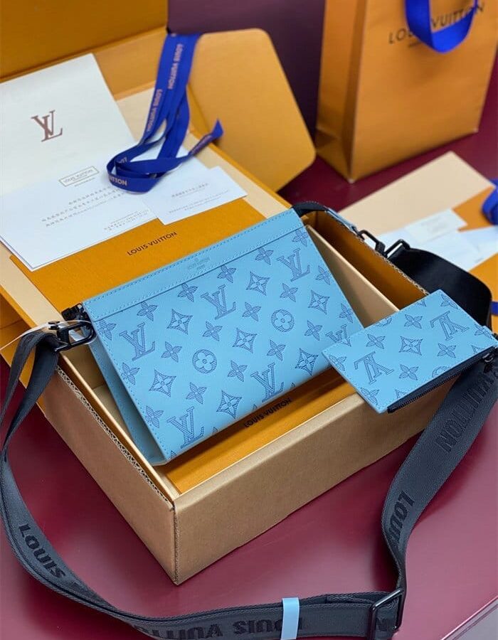LOUIS VUITTON 루이비통 가스통 웨어러블 M81115