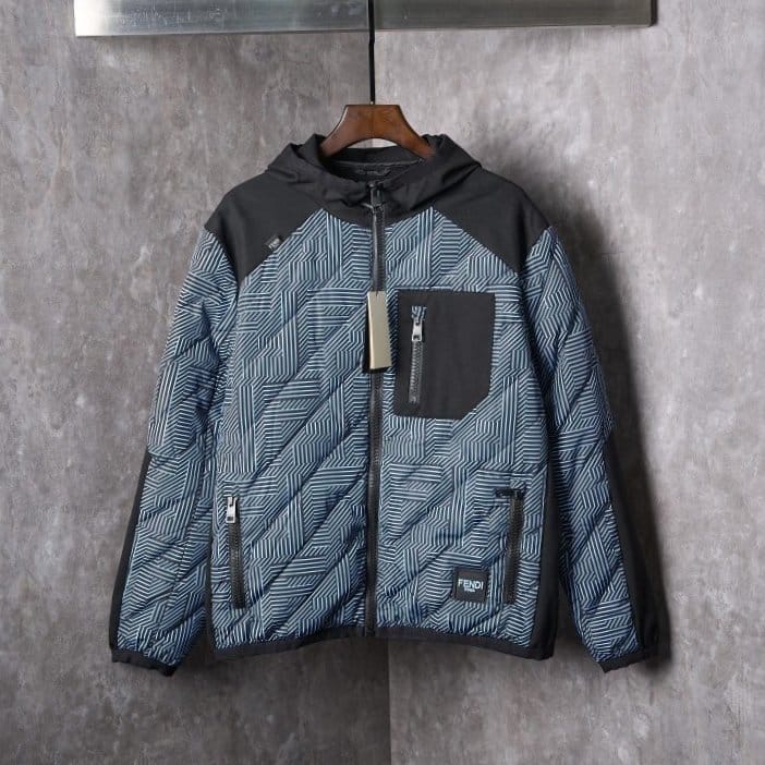 FENDI 펜디 쉐도우 로고 패치 다운 자켓