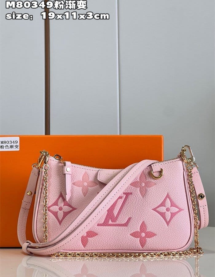 LOUIS VUITTON 루이비통 이지 파우치 온 스트랩 숄더백 M80349 2024/신상